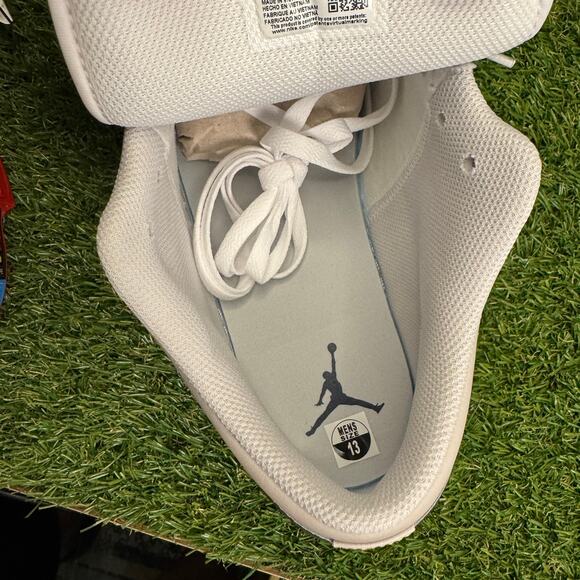 Air Jordan 1 Low 'Georgetown' Size 13 553558-146 - Picture 5 of 11